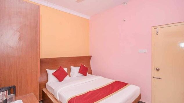 Blossom Suites Bangalore Exterior foto