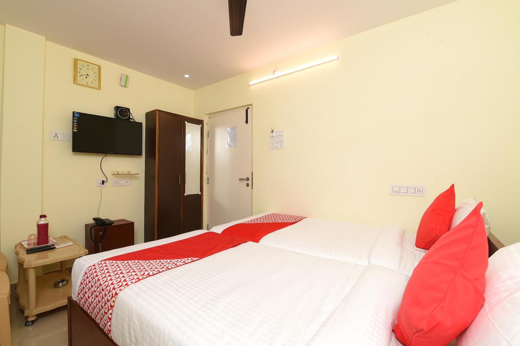 Blossom Suites Bangalore Exterior foto